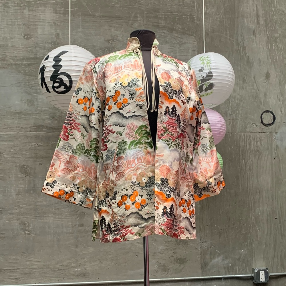 *Rare One of a Kind* Vintage Embroidered Silk Jacket